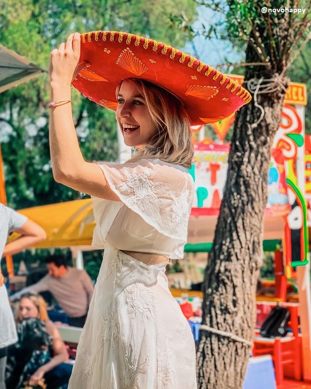 cancion del mariachi translation cancion del mariachi translation